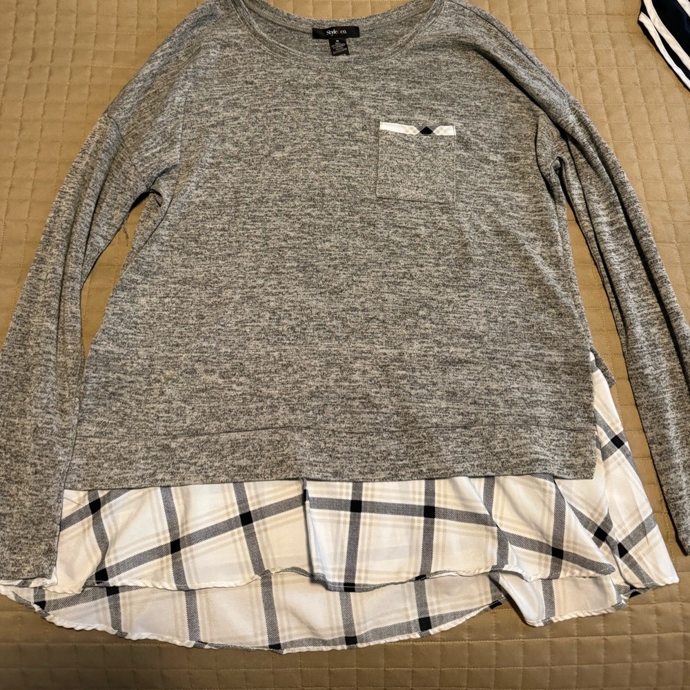 Style & Co Grey top with chiffon bottom